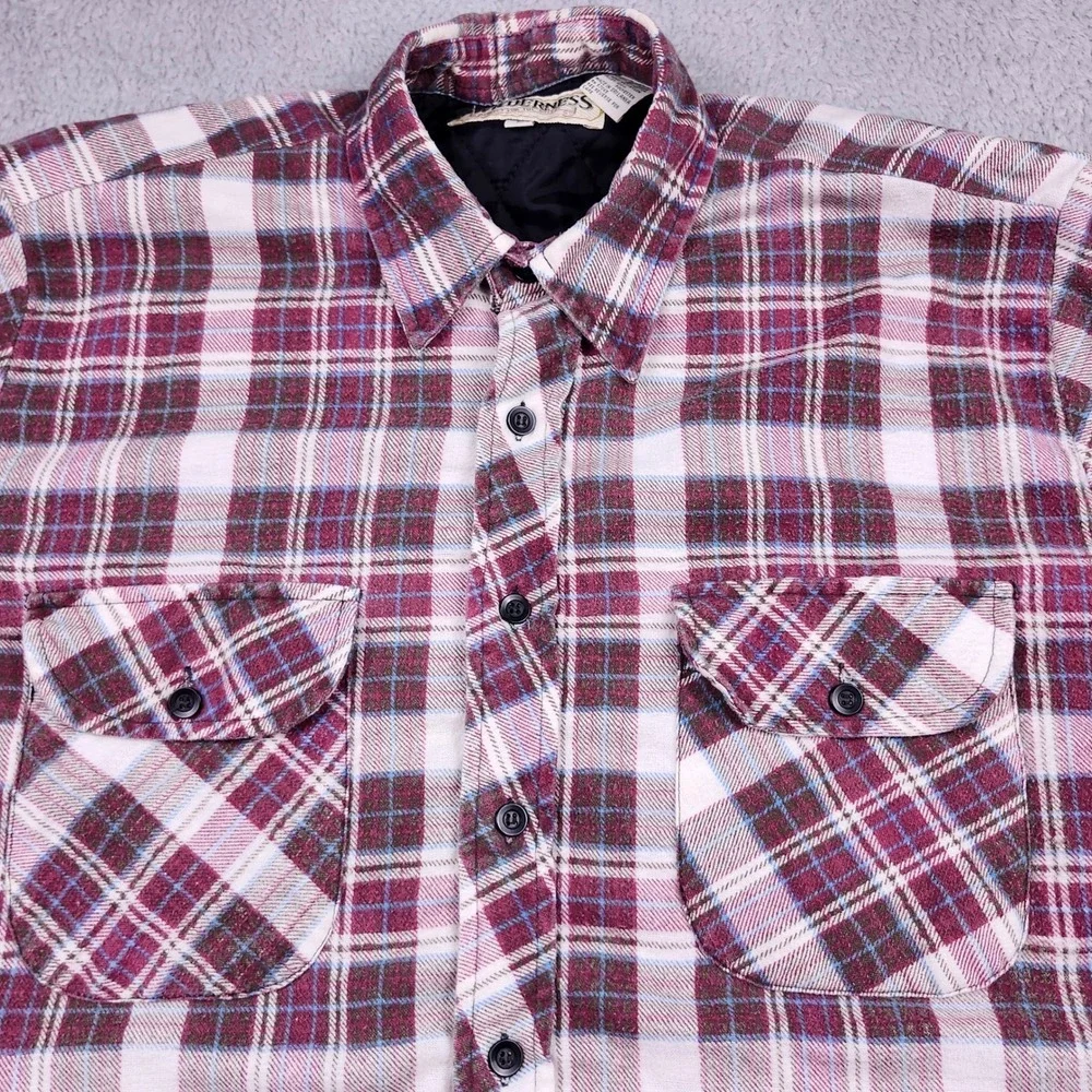 Wilderness Flannel Shirt Jacket Mens Medium Maroon Plaid Quilted Lined Outdoors